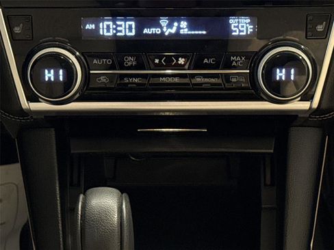 Used 2019 Subaru Outback 2.5i Premium image 16