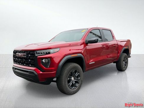 Used 2024 GMC Canyon Elevation RWD image 2