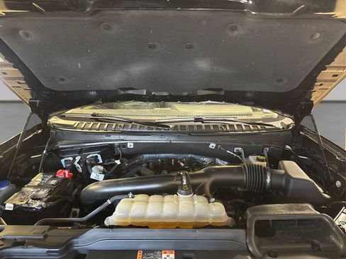 Certified 2025 Ford Expedition Active AWD/4WD image 15