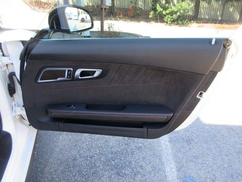 Used 2021 Mercedes-Benz AMG GT C image 23