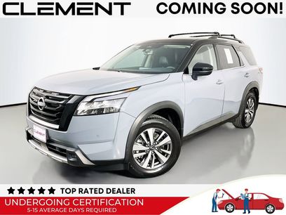Used 2023 Nissan Pathfinder SL w/ Lighting Package (N92)