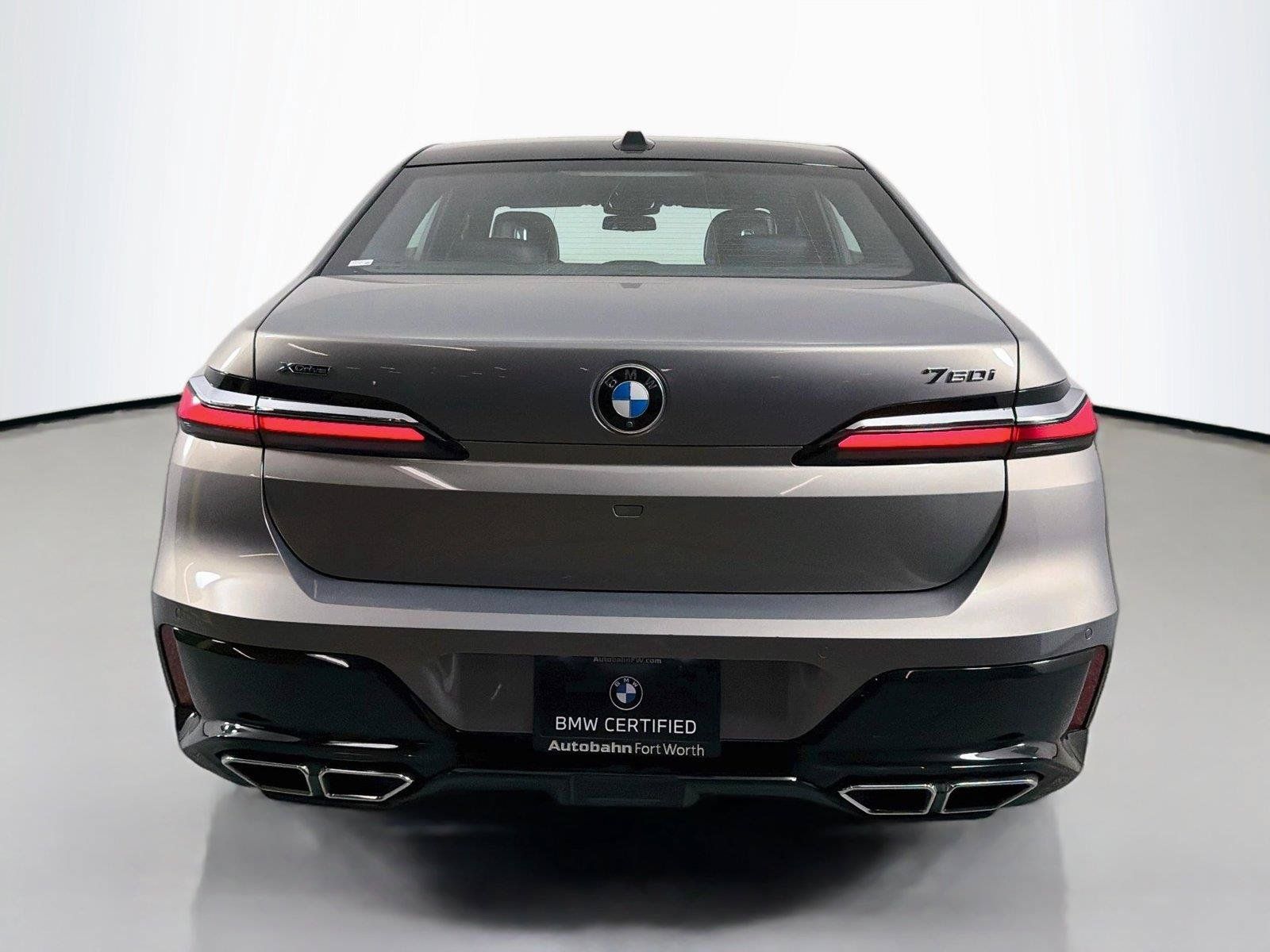 Used 2024 BMW 760i xDrive AWD/4WD image 6