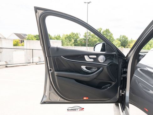 Used 2018 Mercedes-Benz E 43 AMG 4MATIC Sedan image 40