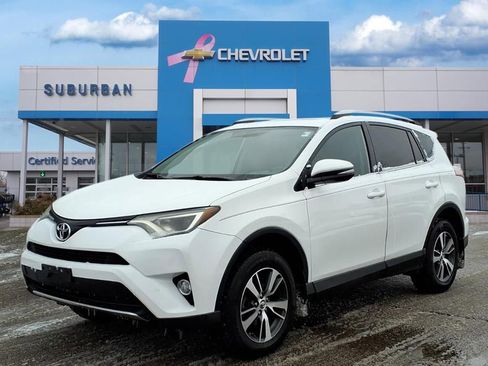 Used 2016 Toyota RAV4 XLE w/ Four Season Floor Mat Package image 1