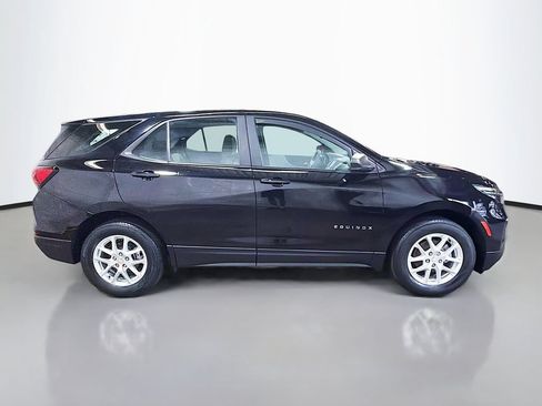 Used 2023 Chevrolet Equinox LS AWD/4WD image 10
