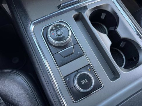 Used 2018 Ford Expedition Max XLT w/ Equipment Group 202A image 33