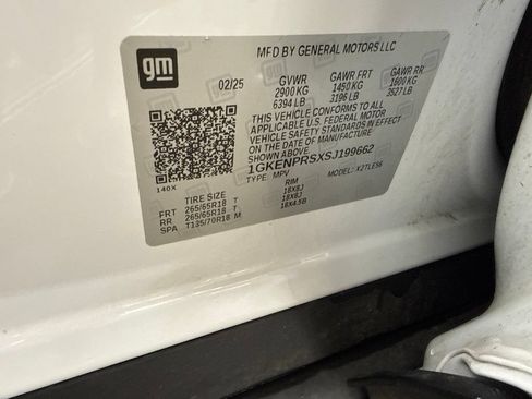Used 2025 GMC Acadia AT4 w/ LPO, All-Weather Package AWD/4WD image 10