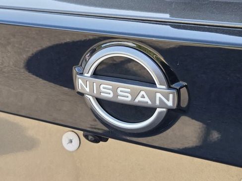 Used 2025 Nissan Kicks SR w/ Illumination Package FWD image 33