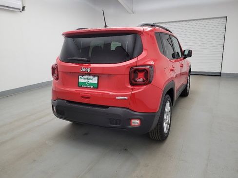 Used 2021 Jeep Renegade Latitude w/ Luxury Group I image 7