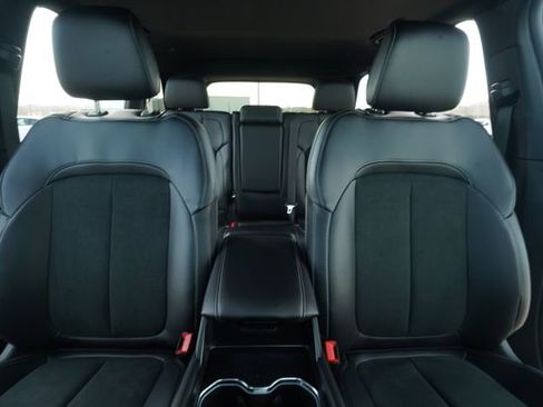 New 2026 Jeep Grand Cherokee Altitude image 32