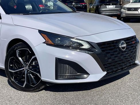 Used 2024 Nissan Altima 2.5 SR image 9