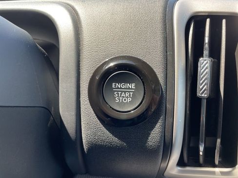 Used 2025 Ford Expedition Active AWD/4WD image 25
