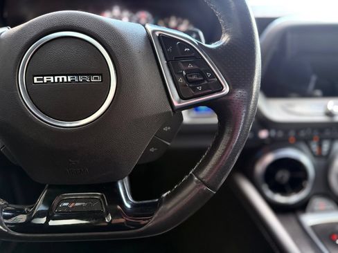 Used 2017 Chevrolet Camaro LT RWD image 27