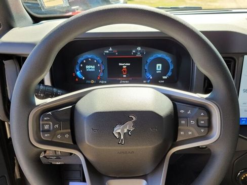 New 2025 Ford Bronco Base image 24
