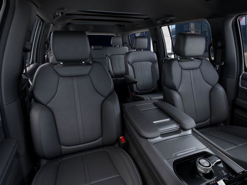 New 2026 Jeep Grand Wagoneer 4WD image 16