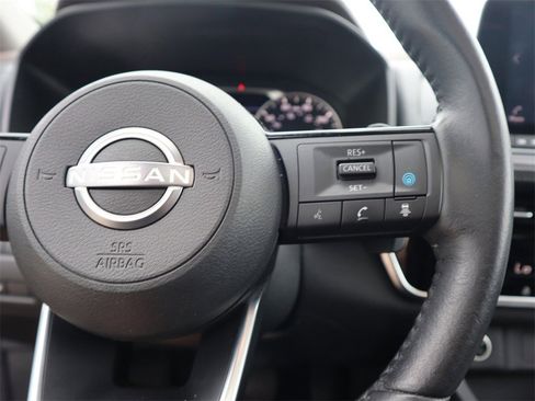 Certified 2022 Nissan Rogue SV w/ SV Premium Package image 22