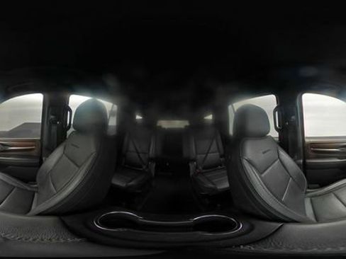 Used 2021 GMC Yukon Denali w/ Denali Premium Package image 30