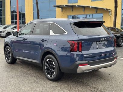 Used 2025 Kia Sorento S