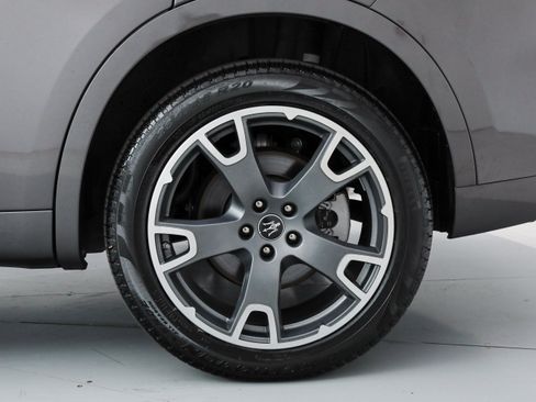 Certified 2023 Maserati Levante GT AWD/4WD image 24