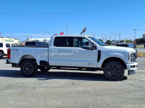 Used 2024 Ford F250 Lariat w/ Sport Appearance Package AWD/4WD image 23