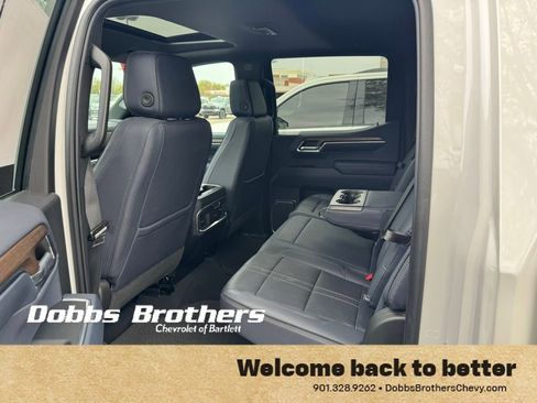 Certified 2023 Chevrolet Silverado 1500 High Country w/ Z71 Off-Road Package image 33