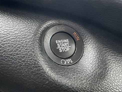 Used 2022 Jeep Cherokee Limited image 20