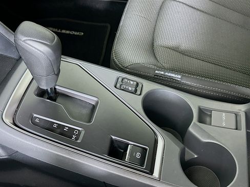 Used 2024 Subaru Crosstrek 2.0i Premium image 24