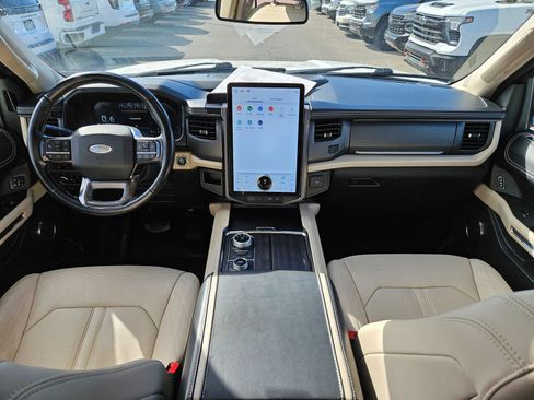 Used 2023 Ford Expedition Max Platinum AWD/4WD image 29