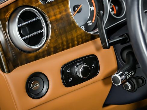 Used 2015 Bentley Flying Spur V8 image 29