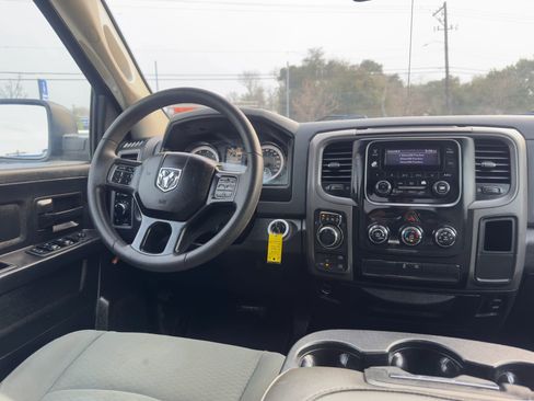 Used 2018 RAM 1500 Tradesman w/ Popular Equipment Group image 17