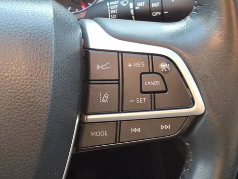 Used 2022 Toyota Highlander LE image 13