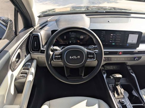 Certified 2024 Kia Sorento EX FWD image 21
