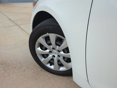 Certified 2024 Toyota Corolla LE FWD image 10
