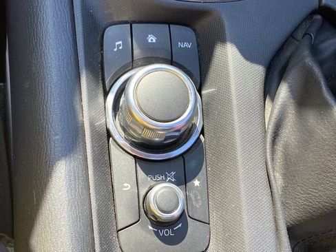 Used 2019 FIAT 124 Spider Abarth w/ Navigation & Sound Group RWD image 23
