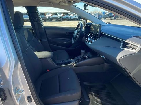 Used 2025 Toyota Corolla image 14