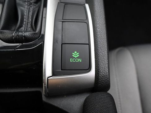 Used 2018 Honda Civic EX image 31