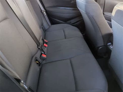 Used 2023 Toyota Corolla LE image 21