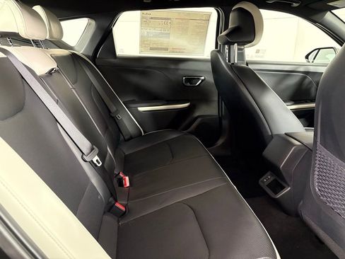New 2026 Kia K4 GT-Line image 16