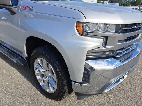 Used 2019 Chevrolet Silverado 1500 LTZ w/ LTZ Convenience Package image 16