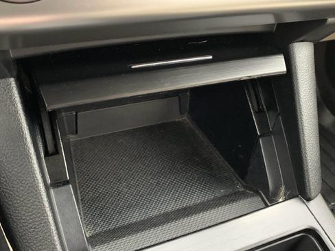 Used 2017 Subaru Legacy 2.5i Premium image 24