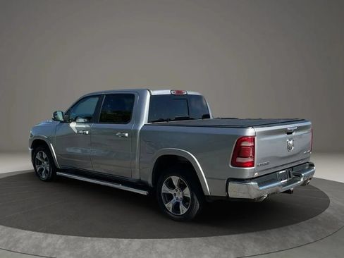 Used 2021 RAM 1500 Laramie AWD/4WD image 3