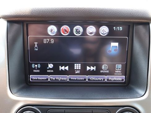 Used 2018 Chevrolet Suburban Premier AWD/4WD image 23