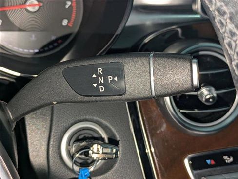 Used 2019 Mercedes-Benz GLC 300 image 12