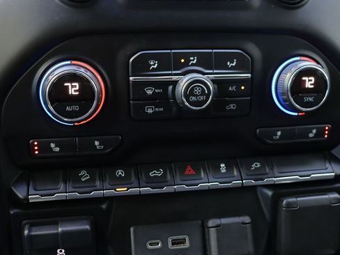 Used 2019 Chevrolet Silverado 1500 LT Trail Boss image 30