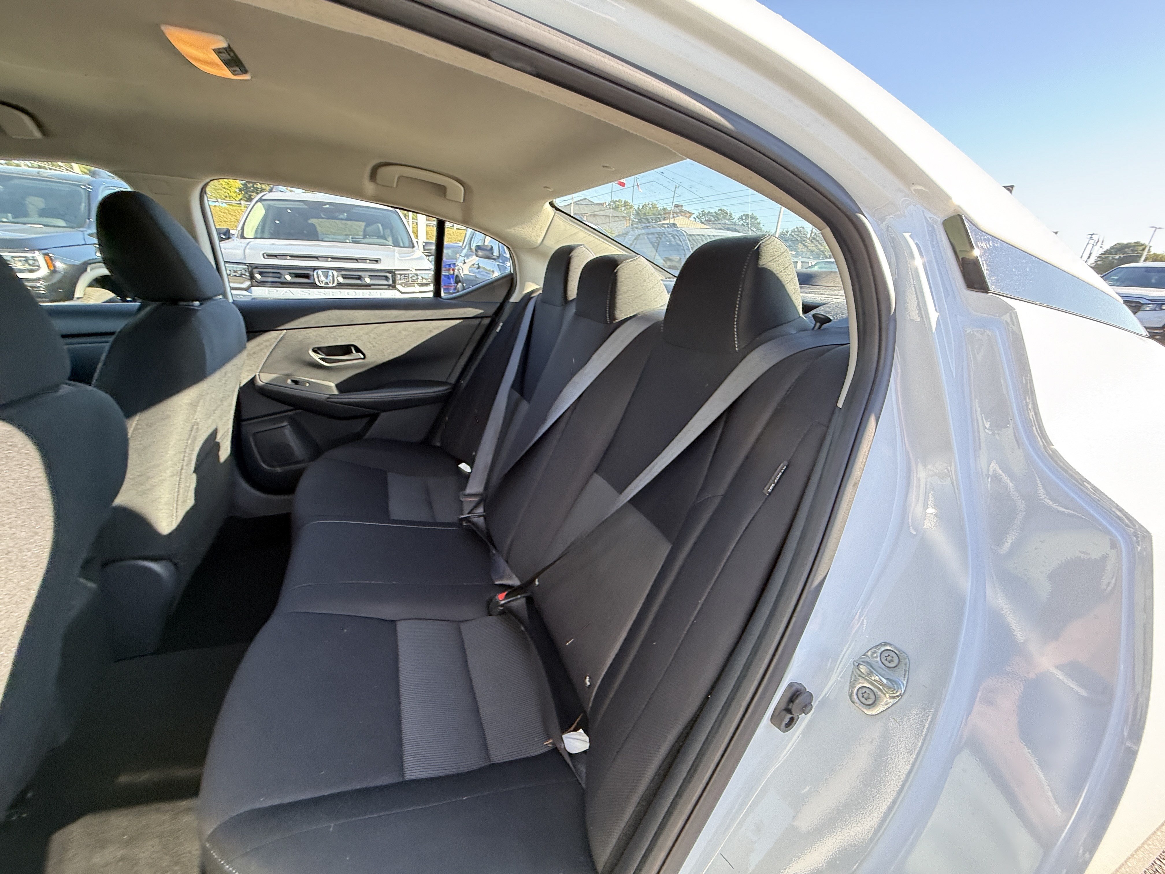 Used 2025 Nissan Sentra SV FWD image 31
