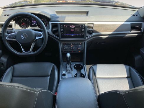 Used 2021 Volkswagen Atlas SE w/ Panoramic Sunroof Package image 10