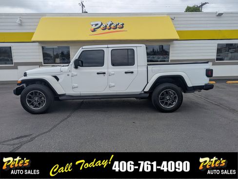 Used 2020 Jeep Gladiator Overland image 1