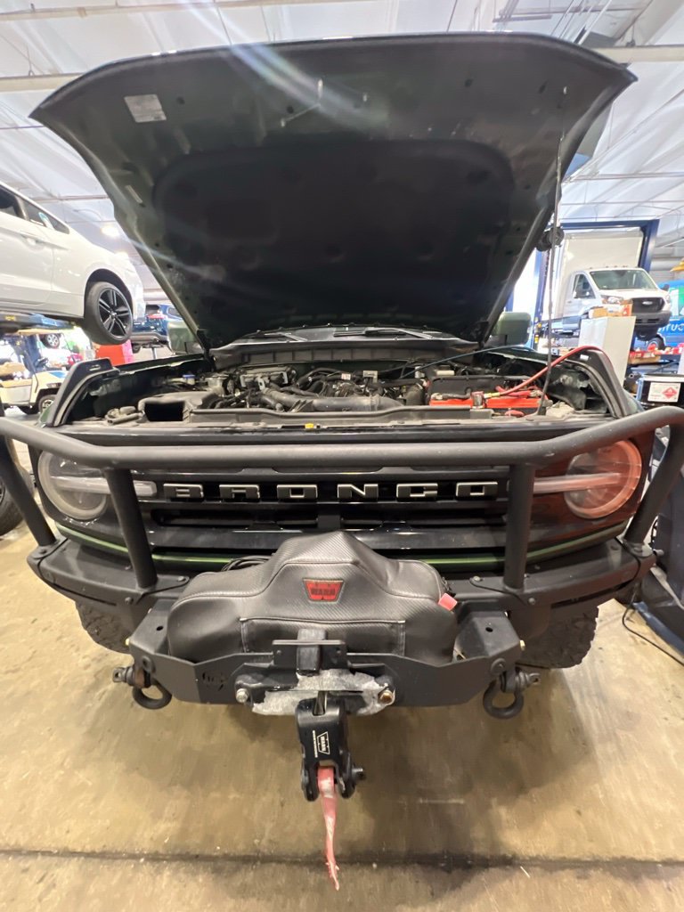 Used 2023 Ford Bronco Outer Banks AWD/4WD image 3