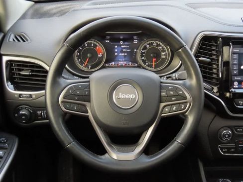 Used 2021 Jeep Cherokee Limited image 22