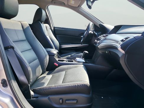 Used 2013 Honda Crosstour EX-L image 12